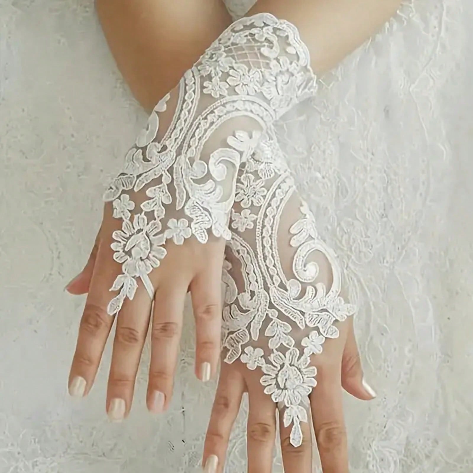 Women's Elegant Gothic Lace Gl - Fingerless Glove Knit 评论和价格